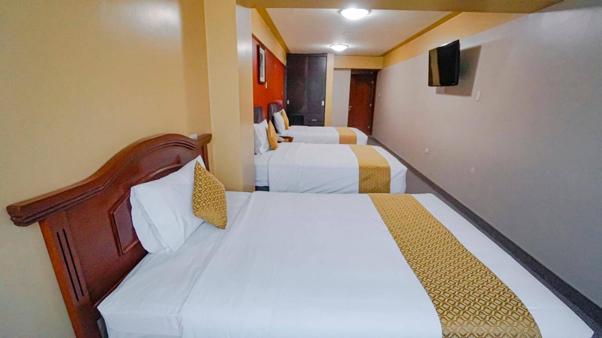 Hotel La Joya Уарас Екстериор снимка