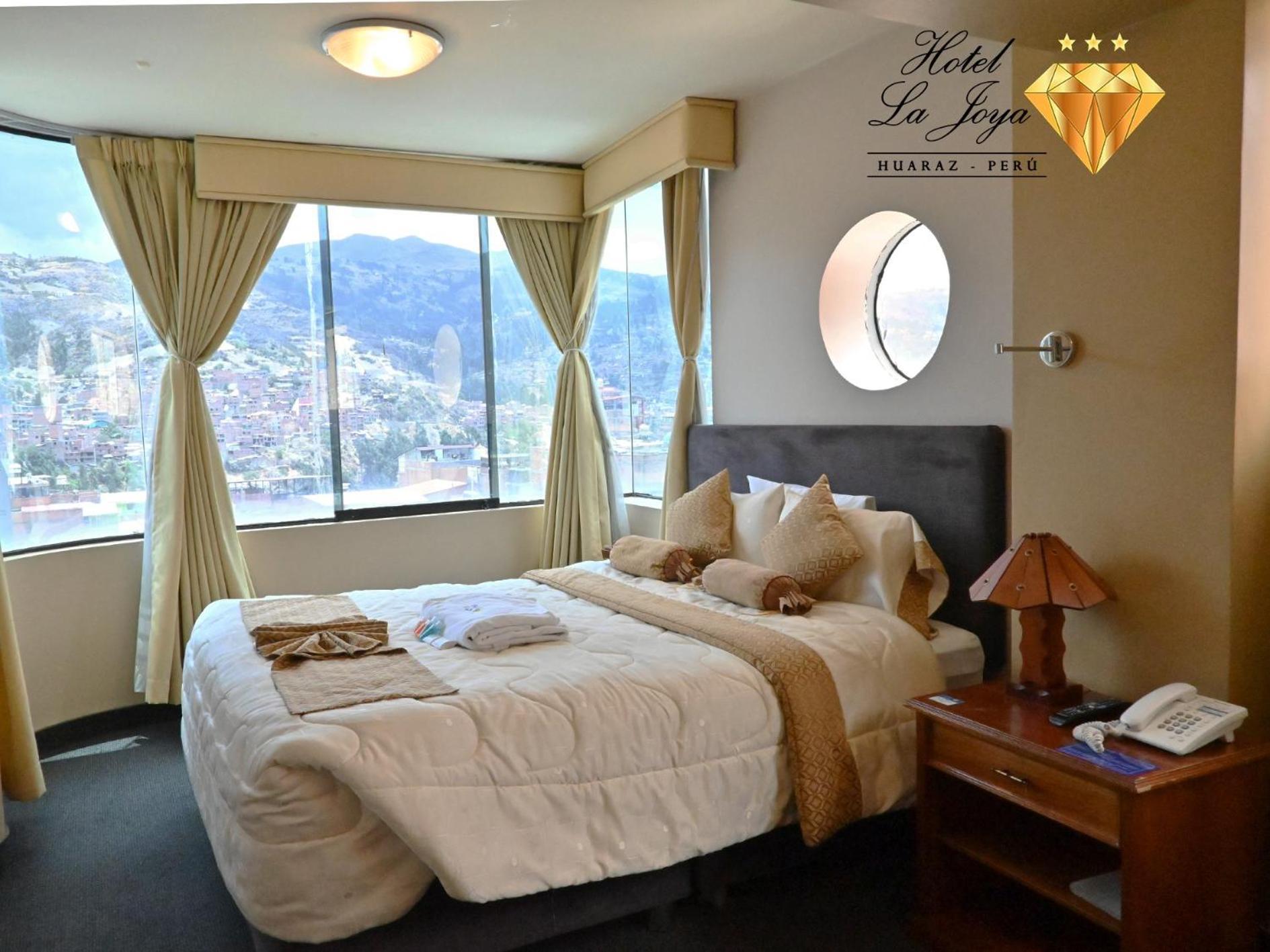 Hotel La Joya Уарас Екстериор снимка