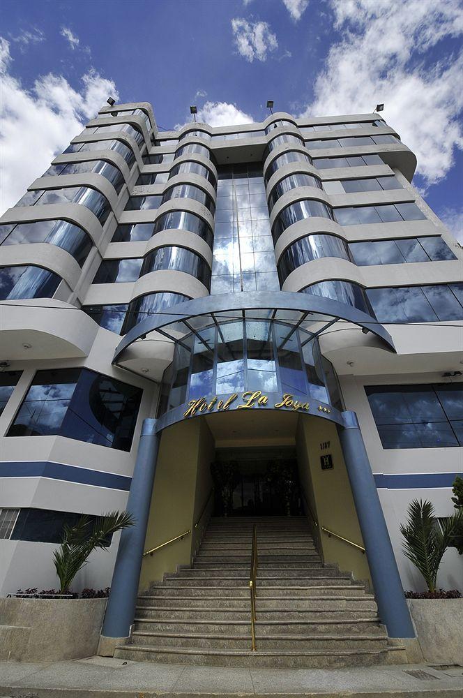 Hotel La Joya Уарас Екстериор снимка